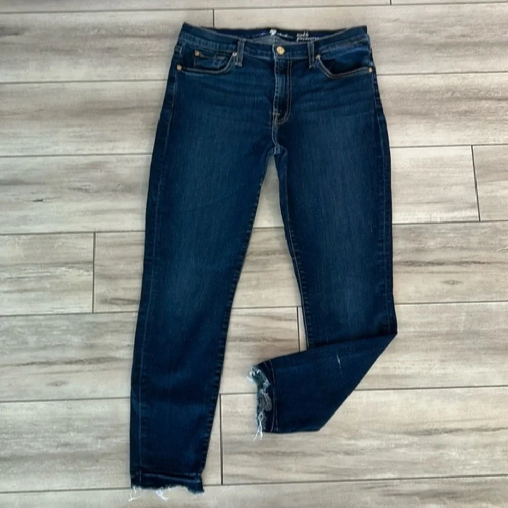 7FAMK Ankle Gwenevere size 31 jeans
